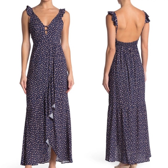 Maaji Dresses & Skirts - 🌺 Maaji Floral Maxi Dress